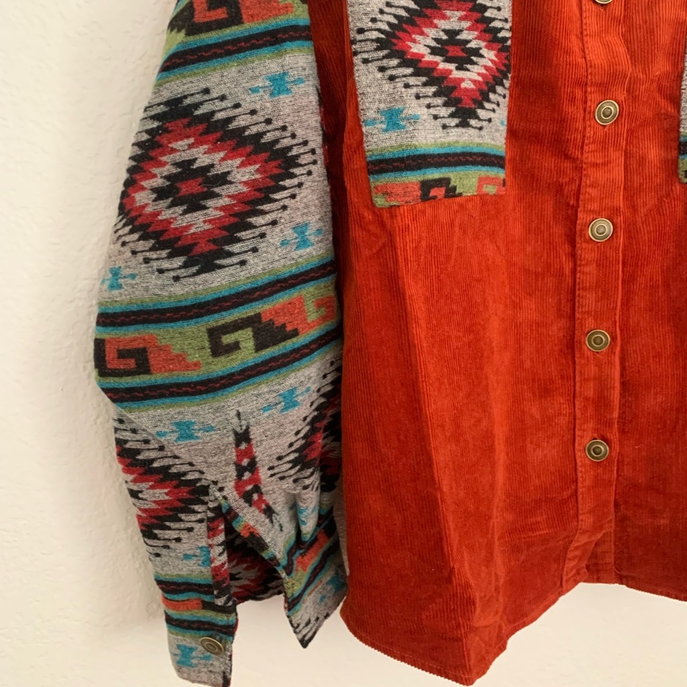 Women's Red Patterned Jacket - Picture 5 of 8